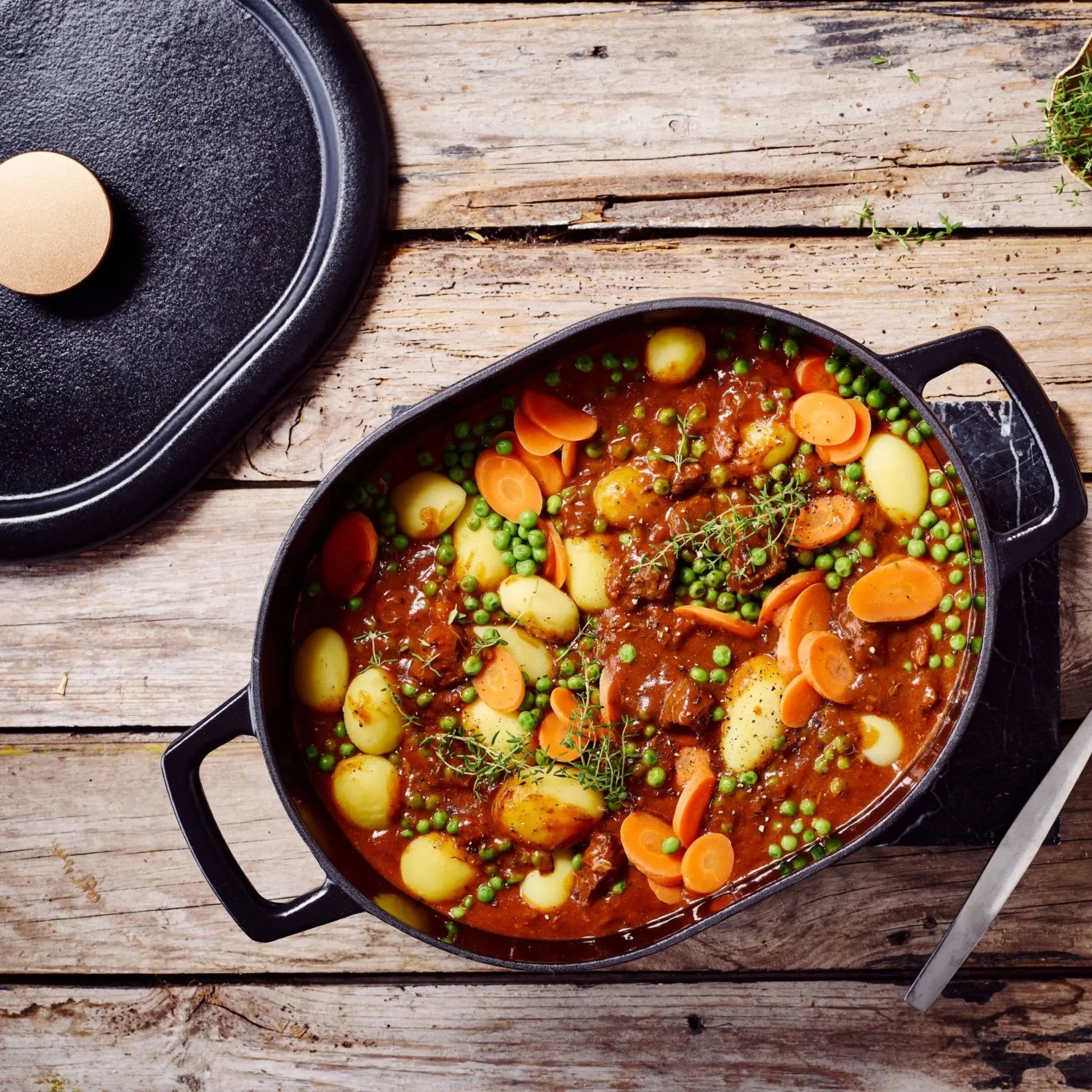 Oval Dutch Oven — 6 QT.