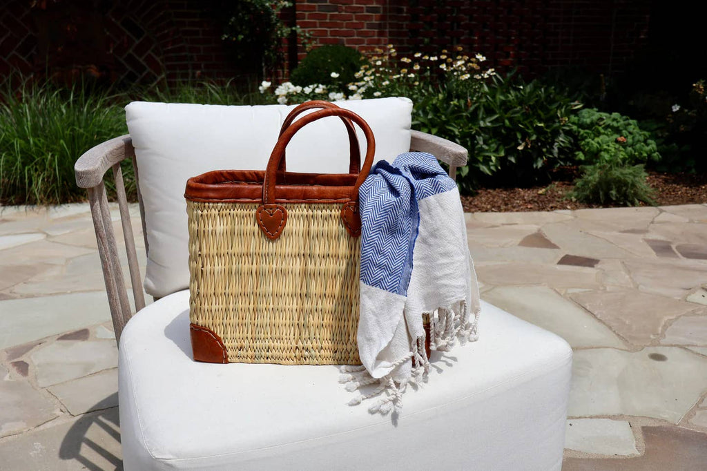 REED BASKET WITH LEATHER Handles