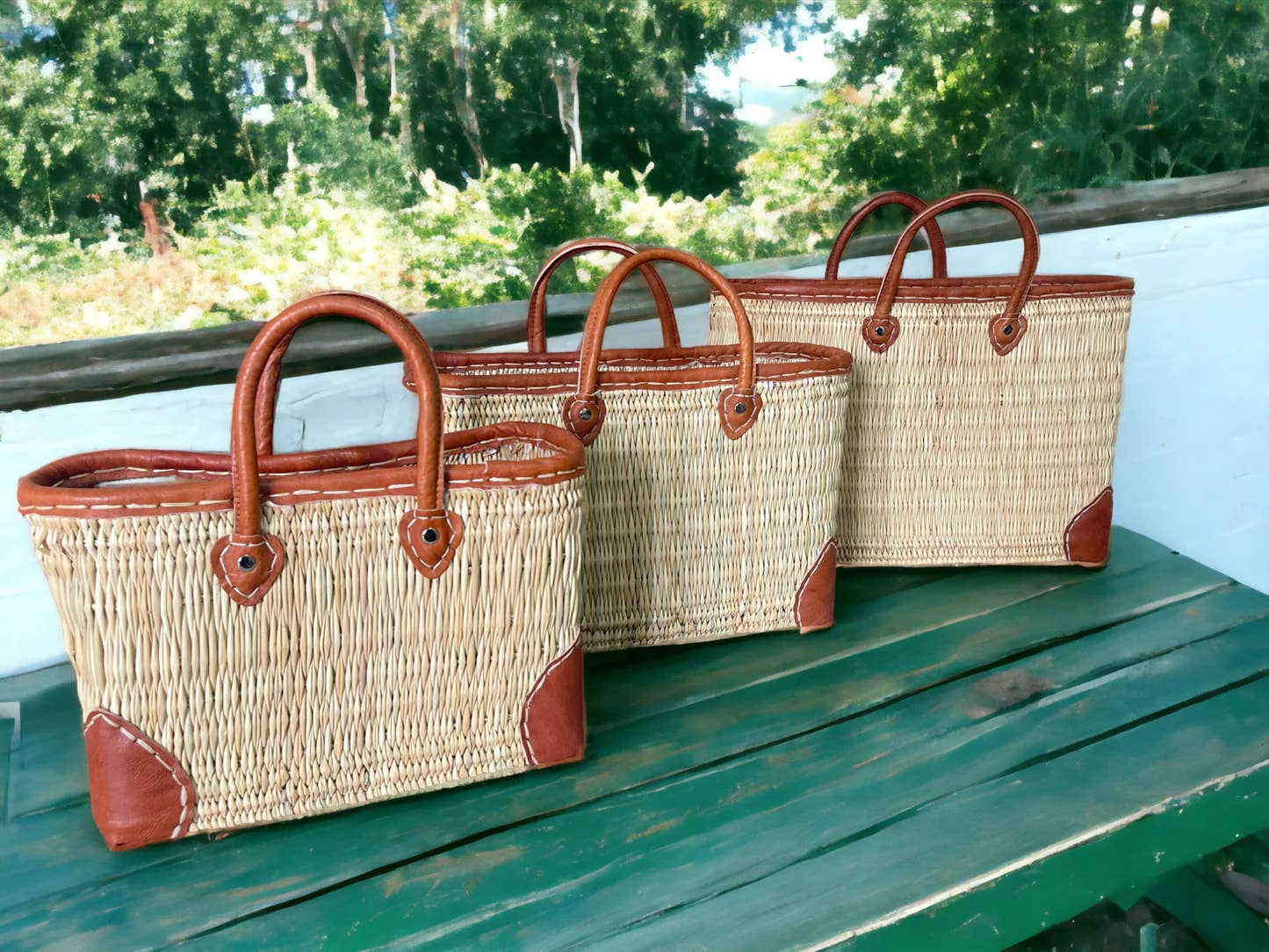 REED BASKET WITH LEATHER Handles