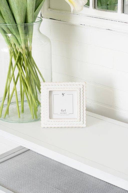 4x4 Scalloped White Wood Frame