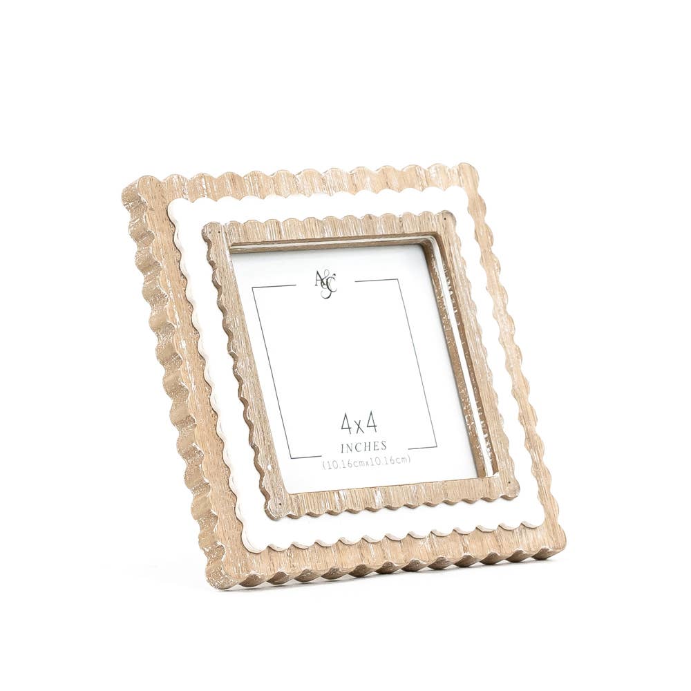 4x4 Scalloped Brown & White Wood Frame